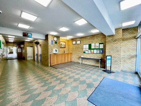 エントランスホール