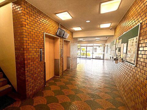 エントランスホール