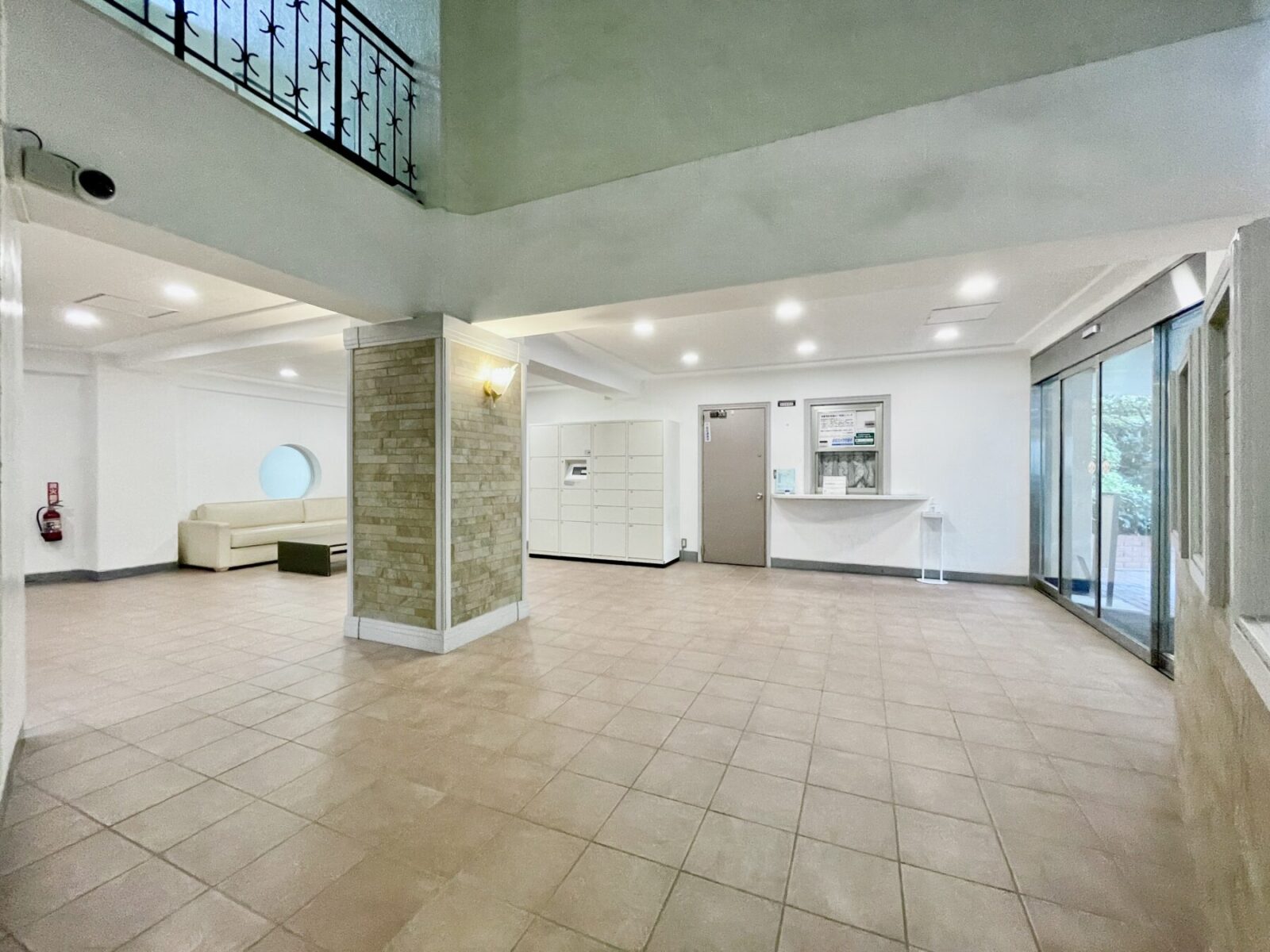 エントランスホール