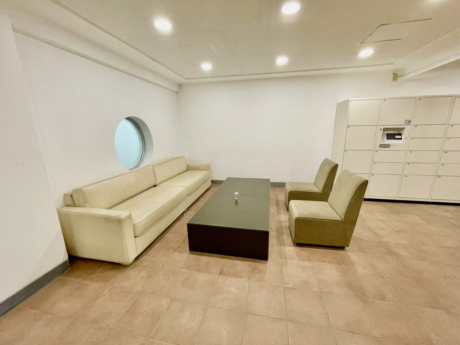 エントランスホール