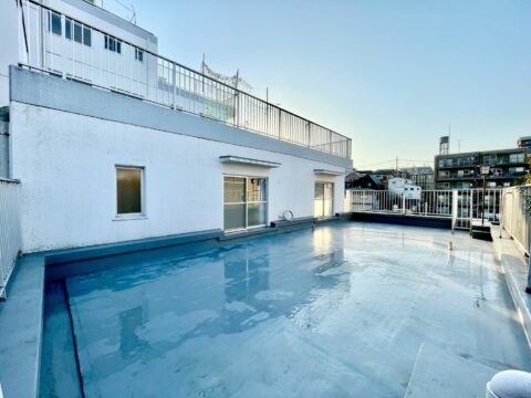 ルーフバルコニー