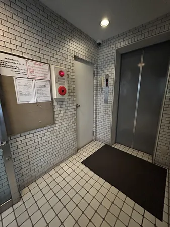 エントランスホール