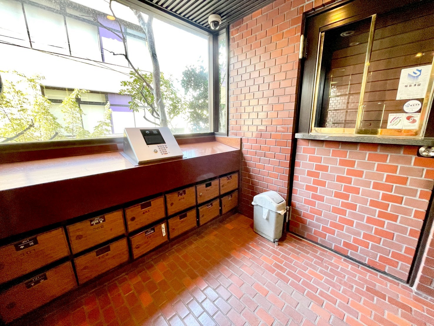 エントランスホール