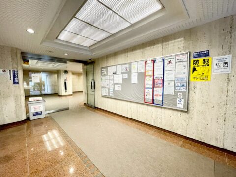 エントランスホール