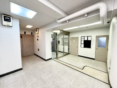 エントランスホール