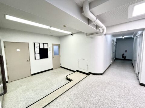 エントランスホール