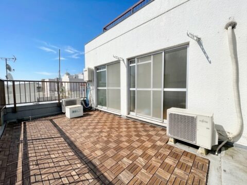 ルーフバルコニー